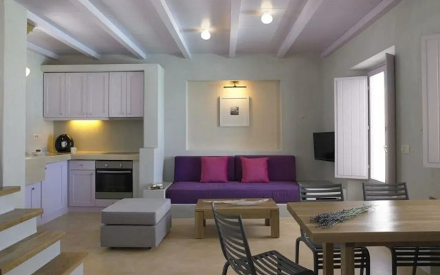 Voreina Gallery Suites