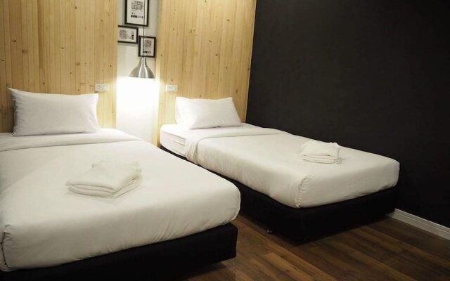 INDY Room Hostel
