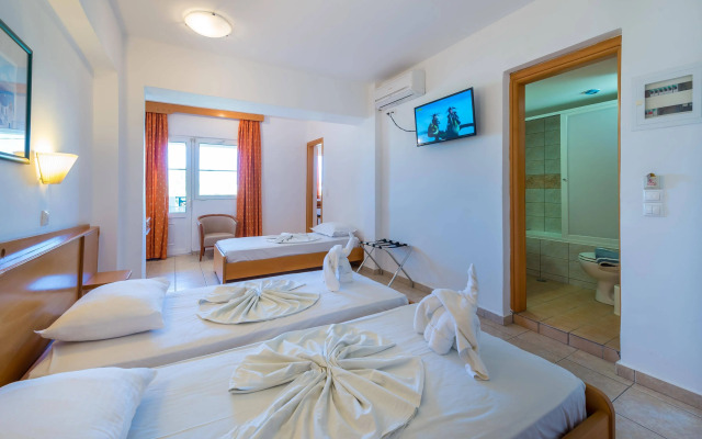 ILIOS APARTHOTEL(Tigaki)