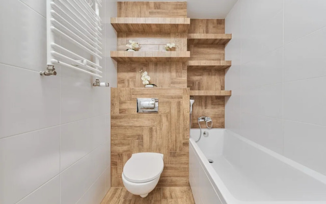 Stylish & Spacious Apartment by Renters