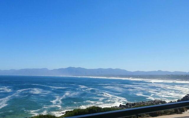 Kleinzee Oceanfront Guesthouse