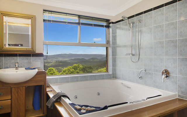 Artisan Spa Views B&B and Cottage