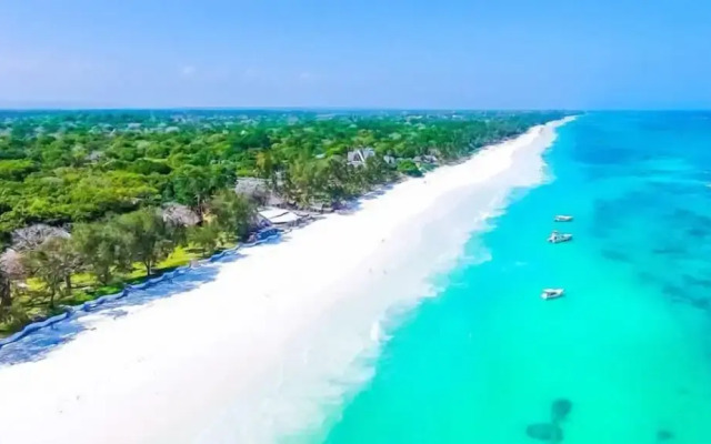 Diani Resort & Apartments