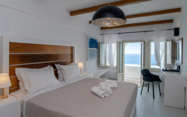 Apeiron Blue Santorini - Sustainable Adults Only 14+