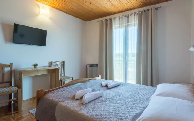 Bed & Breakfast Maki
