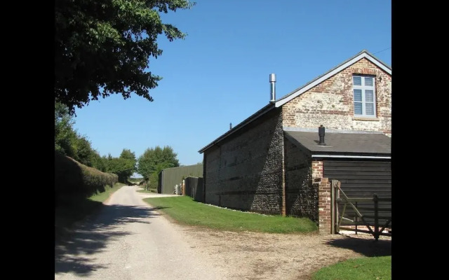 The Granary and Teals Den at Carters Barn Farm