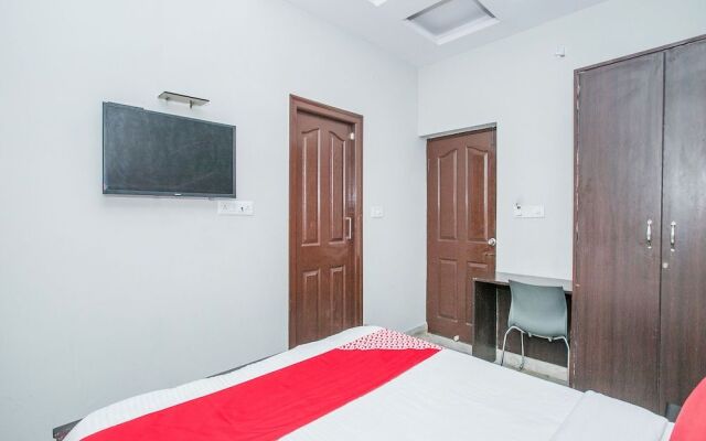 OYO 2323 GS Suites