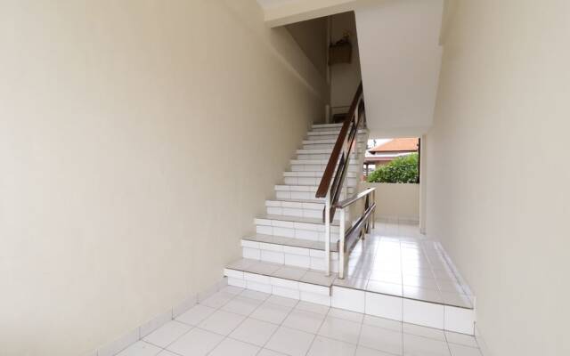 SPOT ON 2426 Hotel Aget Jaya Ii