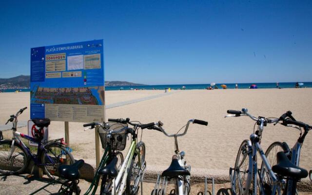 Empurialola - Casa con piscina y vistas al lago en Empuriabrava-138