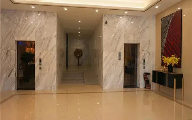 Borrman Hotel (Zhanjiang World Trade Center Railway Station)