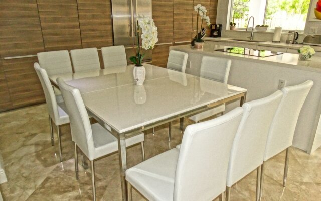 Beachwalk Villa