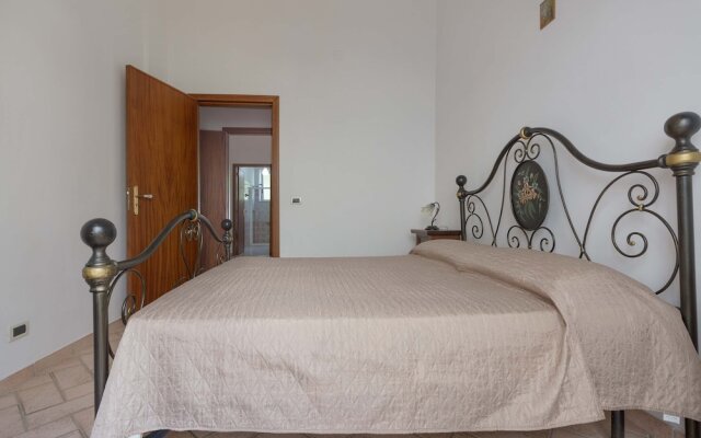 2344 Le Due Torri - Torre Piccola by Barbarhouse