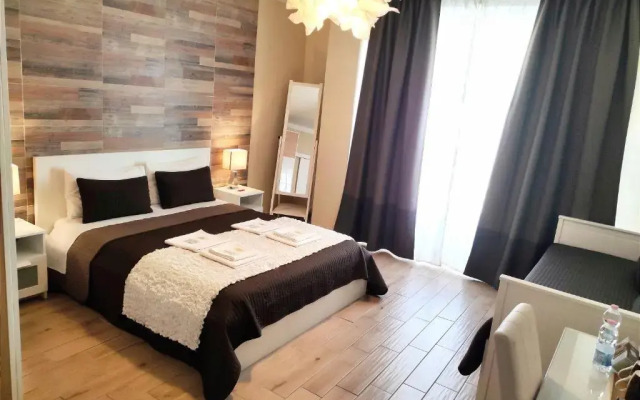 Pisa City Lodge