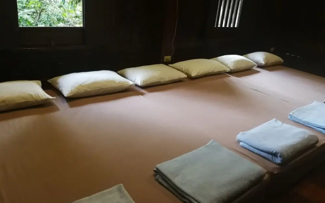 Kumkhumsriwangchai Amphawa