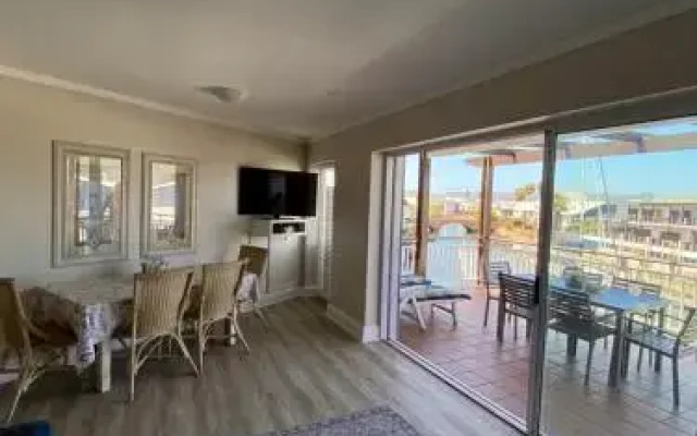 Waterfront - 18 Spinniker Knysna Quays