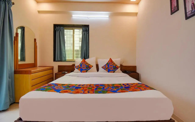 FabHotel Galaxy Inn