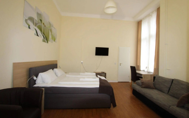 Hotel Pension Elegia am Kurfürstendamm