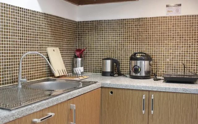 Emerald Studio Apartments