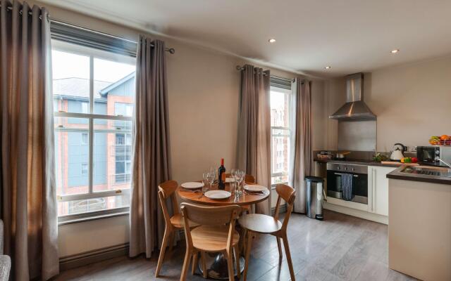 Base Serviced Apartments - City Road