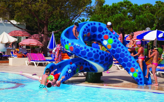 Batihan Beach Resort & Spa