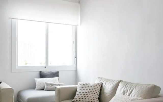 TRIANA 3 Bedrooms & 2 bath Parking Included