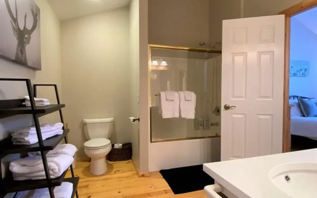 Mountain Harbor #216 3 Bedroom Condo