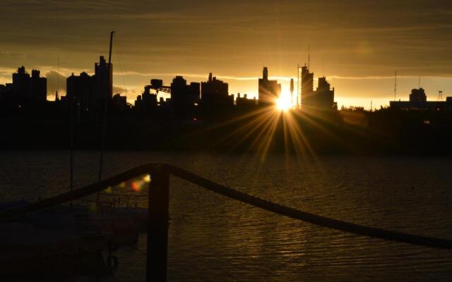 Hotel Puerto Amarras