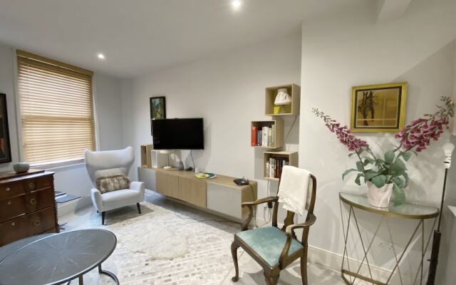 Stunning 2 Bed Apartment In London