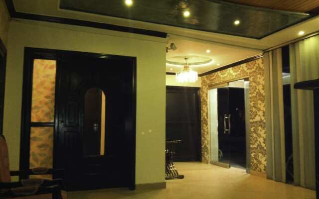 MerryDay Inn