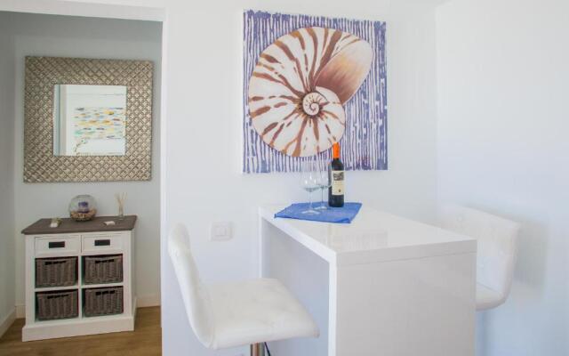 Flower beach suites 17