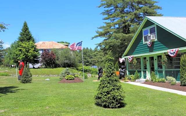 Rowe's Adirondack Cabins of Schroon Lake