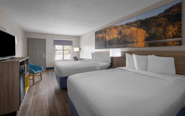 Days Inn by Wyndham Alma