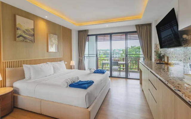 1BR Condo Pool 5min Walk to Beach C131