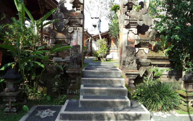 Lokasari Bungalows Spa & Gallery