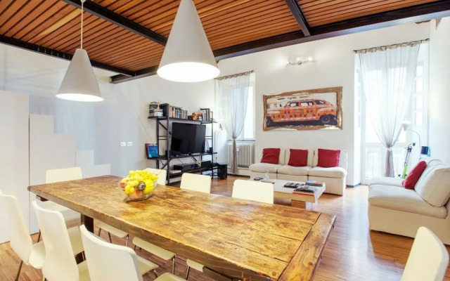 Portico - WR Apartments