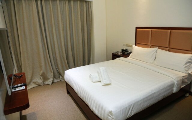 Big Hotel Suites