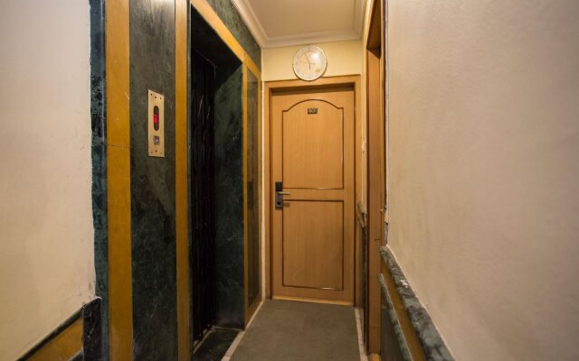 Padma Krishna Hotel