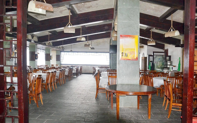 Nvshen Hotel
