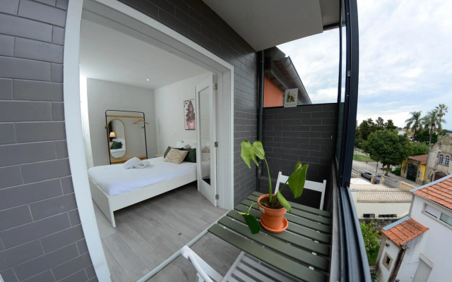 Travel and Live Apartments