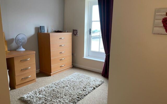 Beautiful 1 Bed Apartment in the Heart of Ludlow