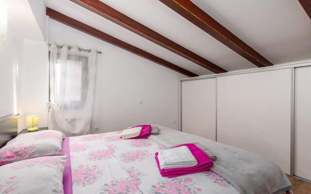 Nice Apartment in Rijeka With 2 Bedrooms and Wifi