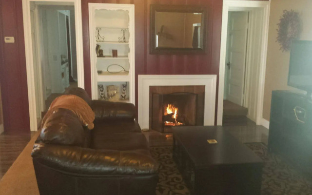 Antler Creek Lodge