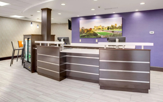 Clarion Pointe Biltmore Village