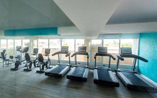 Atlantis condo resort pattaya by Jing