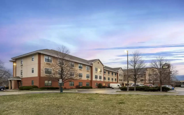 MainStay Suites Chicago Hillside