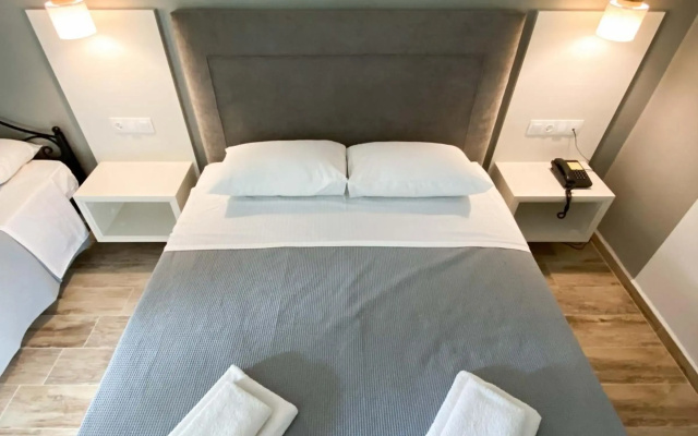 Achilleion Hotel