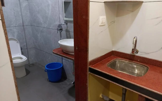 Goroomgo Om Ganesh Naik Cliff Side Guest House Goa