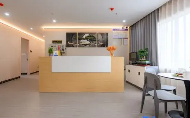 Lanwan Homestay (Qingfangcheng Subway Station)