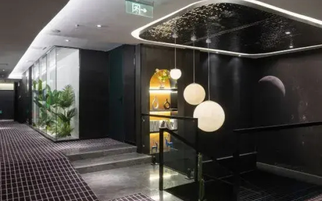 Yichen Hotel