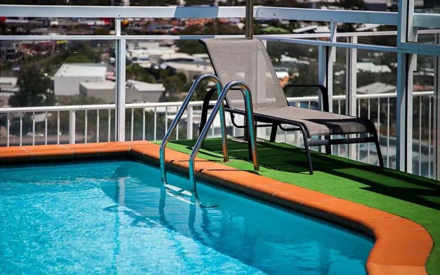 Elouera Tower Beachfront Apartments